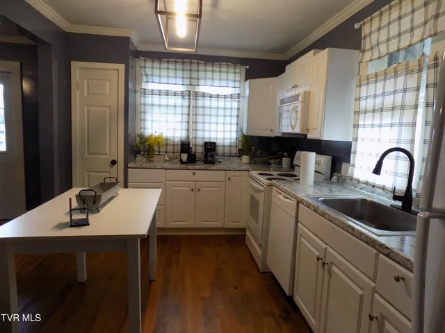 $199,900 | 1200 East McKinney Avenue, Rogersville, TN 37857