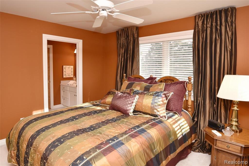 4680 Windemere Court Rochester, MI 48306 - Photo 29 of 46