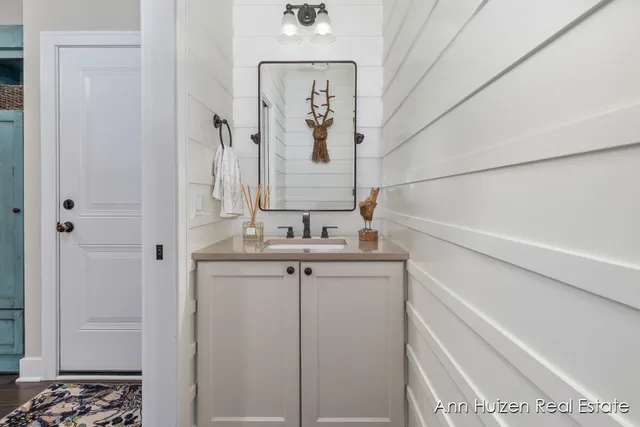 $575,000 | 9495 Douglas Fir Court Northeast, Sparta, MI 49345