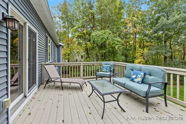 $575,000 | 9495 Douglas Fir Court Northeast, Sparta, MI 49345