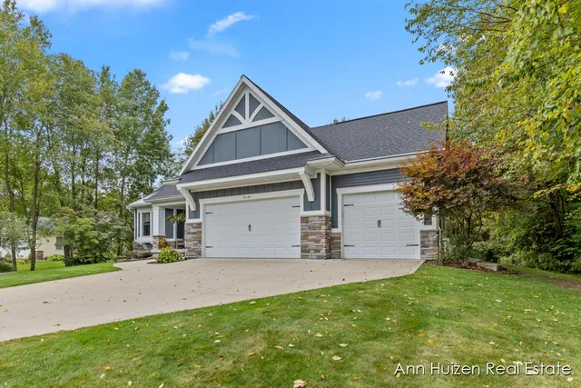 $575,000 | 9495 Douglas Fir Court Northeast, Sparta, MI 49345