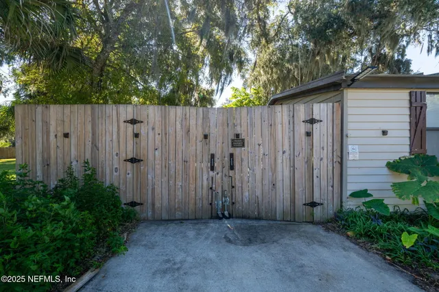 $389,000 | 942 Wonderwood Drive, Jacksonville, FL 32233