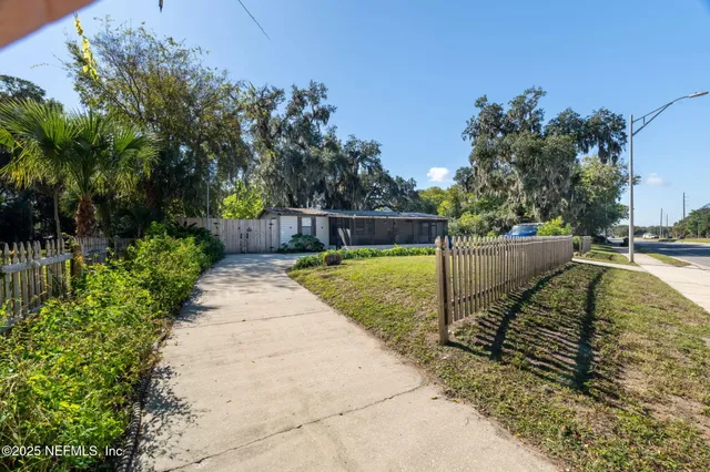 $389,000 | 942 Wonderwood Drive, Jacksonville, FL 32233