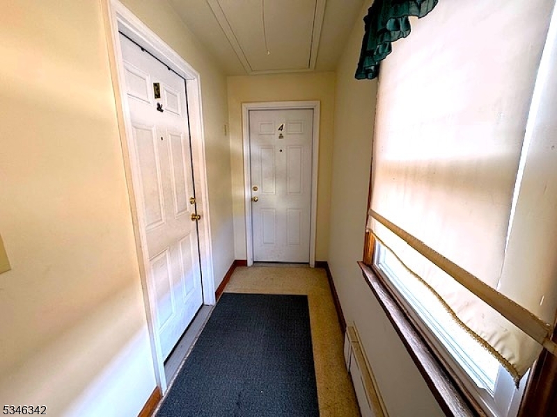700 West Camplain Road, Unit 4 Manville, NJ 08835 - Photo 3 of 11