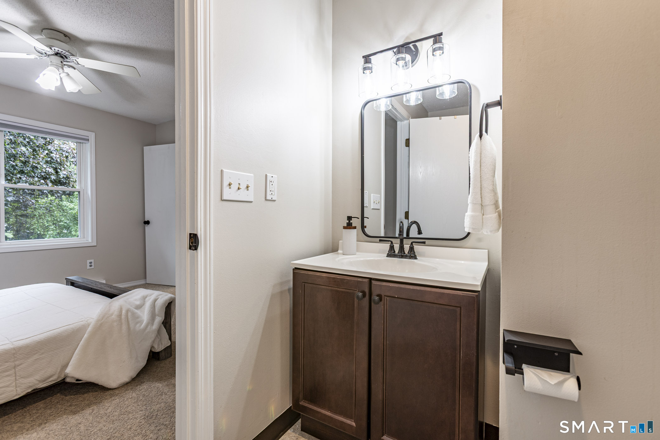 1 Abbott Road, Unit 203 Ellington, CT 06029 - Photo 25 of 37
