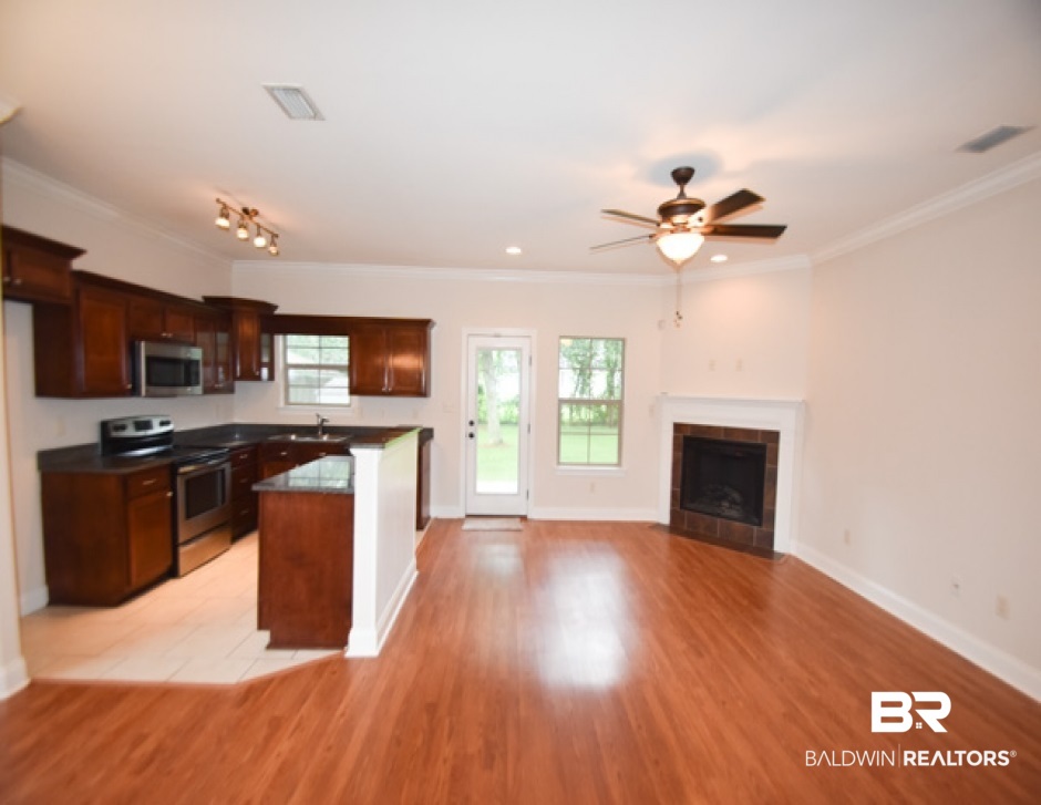 163 Stephens Street Mobile, AL 36606 - Photo 3 of 10