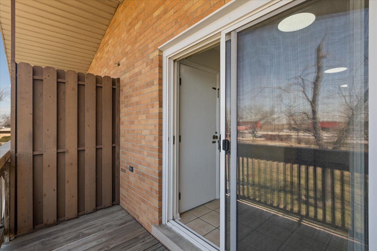 701 Elmhurst Road, Unit H Des Plaines, IL 60016 - Photo 11 of 21