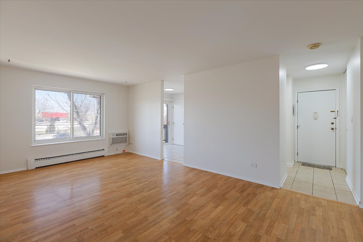 701 Elmhurst Road, Unit H Des Plaines, IL 60016 - Photo 2 of 21