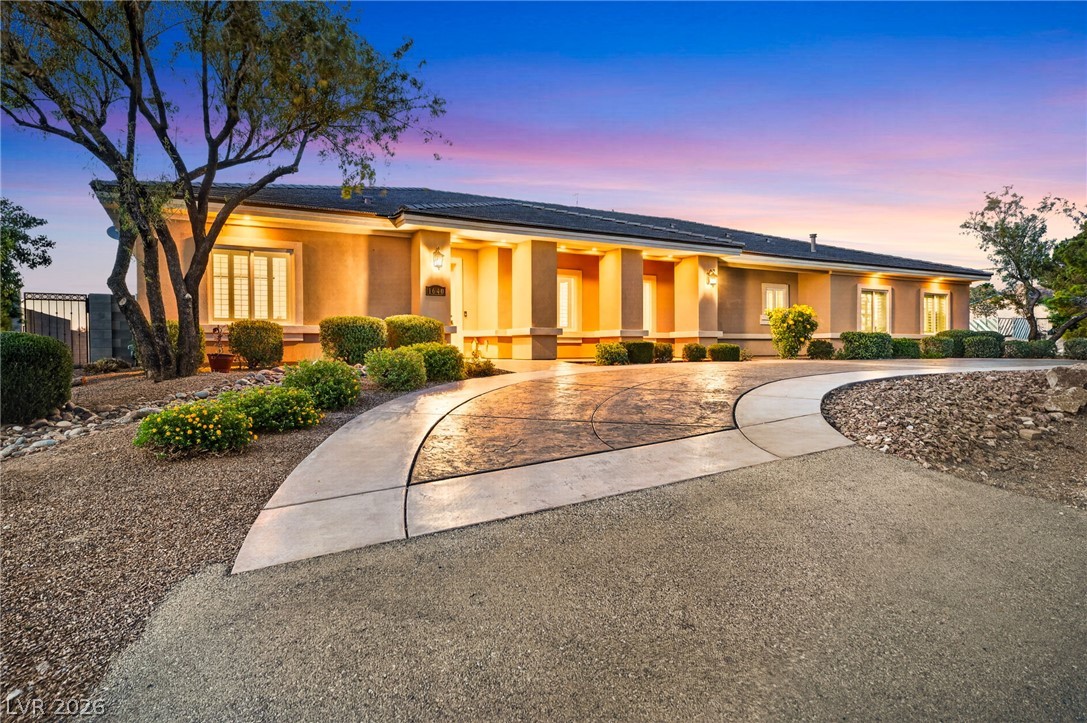 1640 Rocking Horse Drive Henderson, NV 89002 - Photo 8 of 88