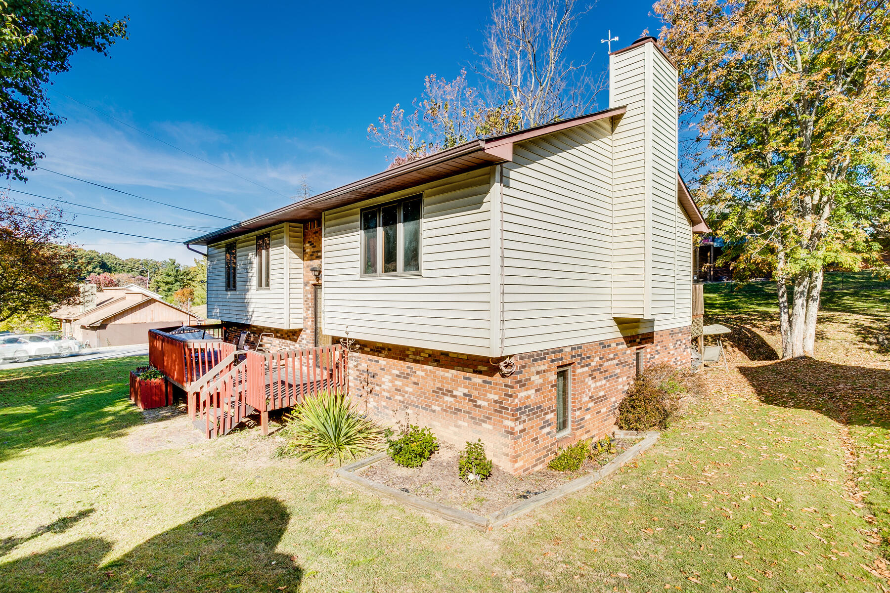 1101 Chippendale Road Kingsport, TN 37660 - Photo 2 of 30 002