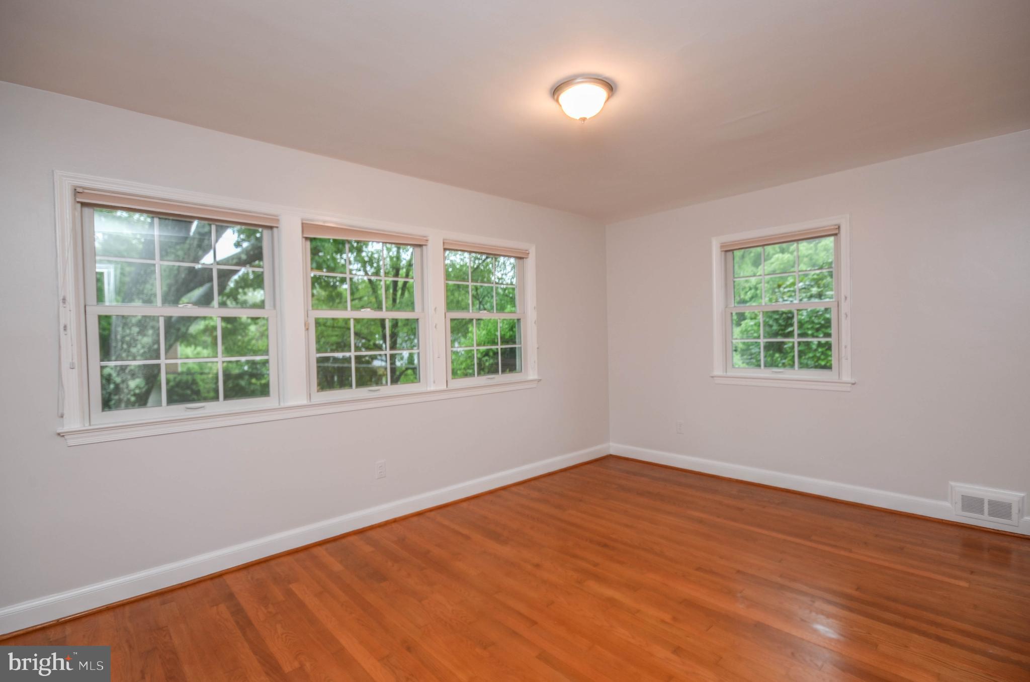 5627 Lamar Road Bethesda, MD 20816 - Photo 15 of 33