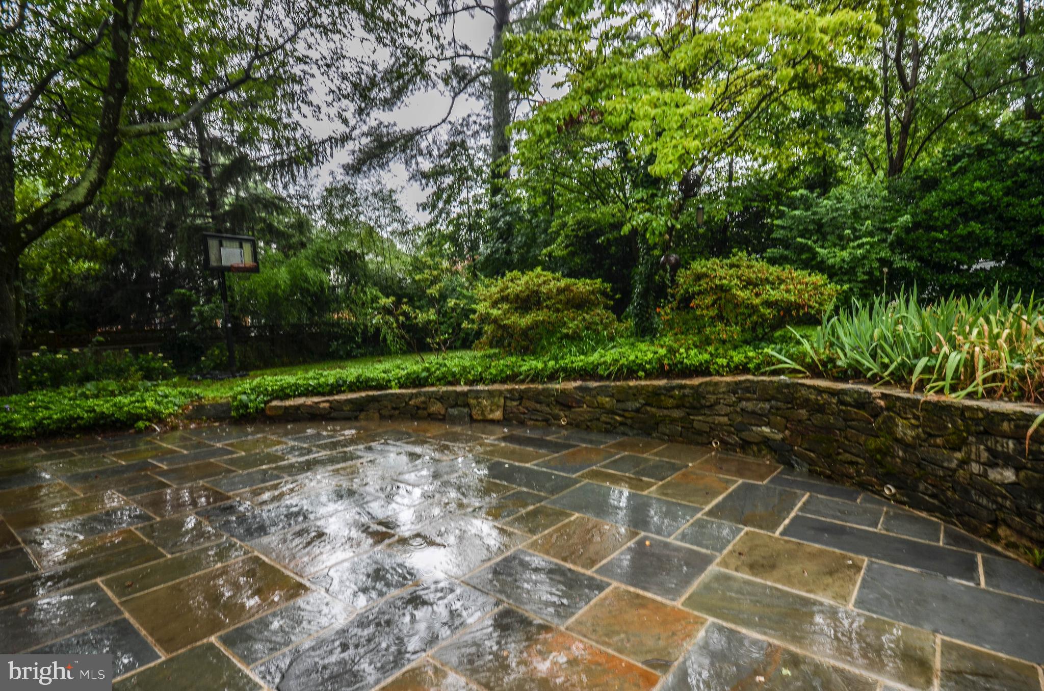 5627 Lamar Road Bethesda, MD 20816 - Photo 30 of 33