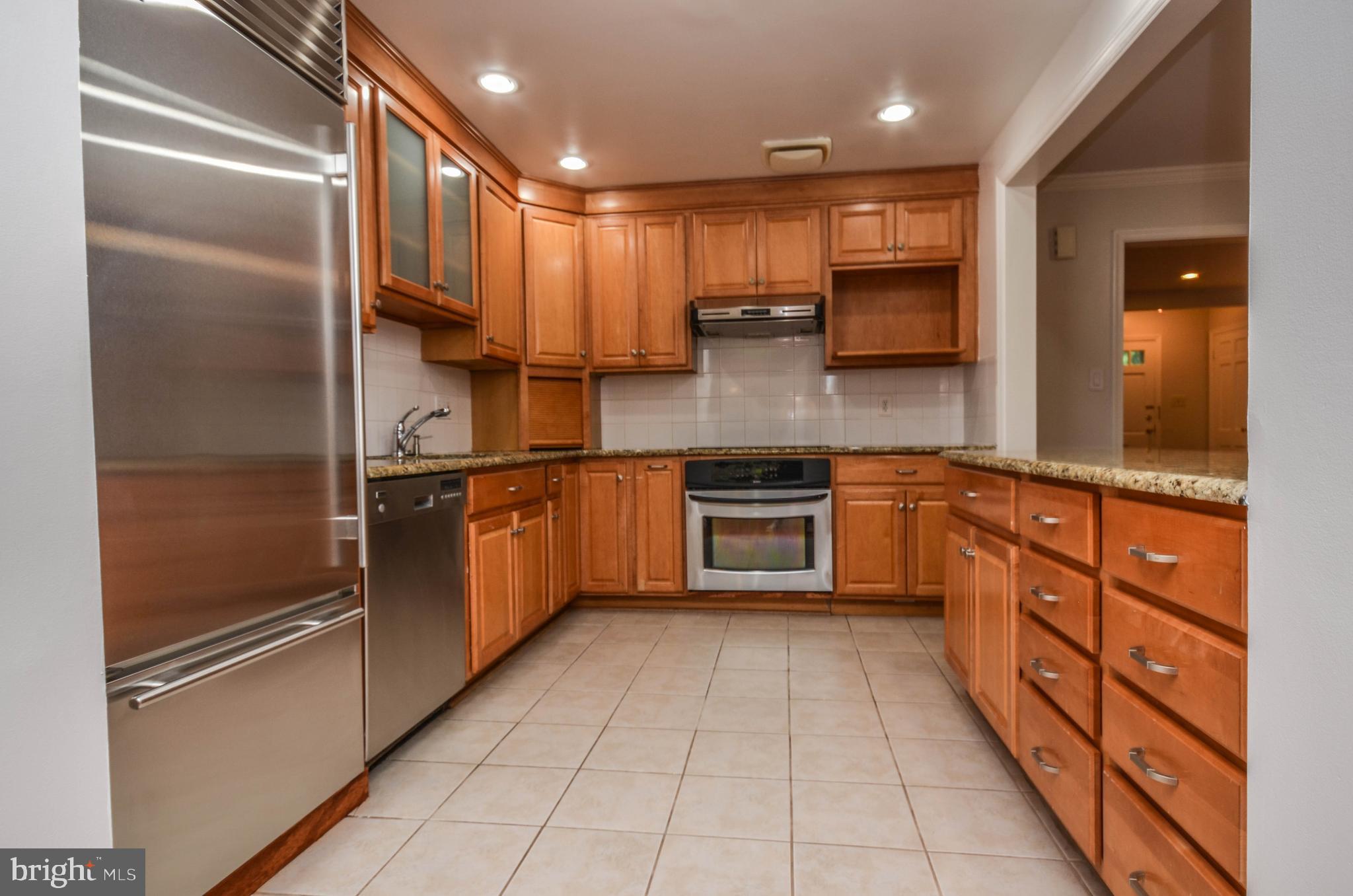 5627 Lamar Road Bethesda, MD 20816 - Photo 8 of 33