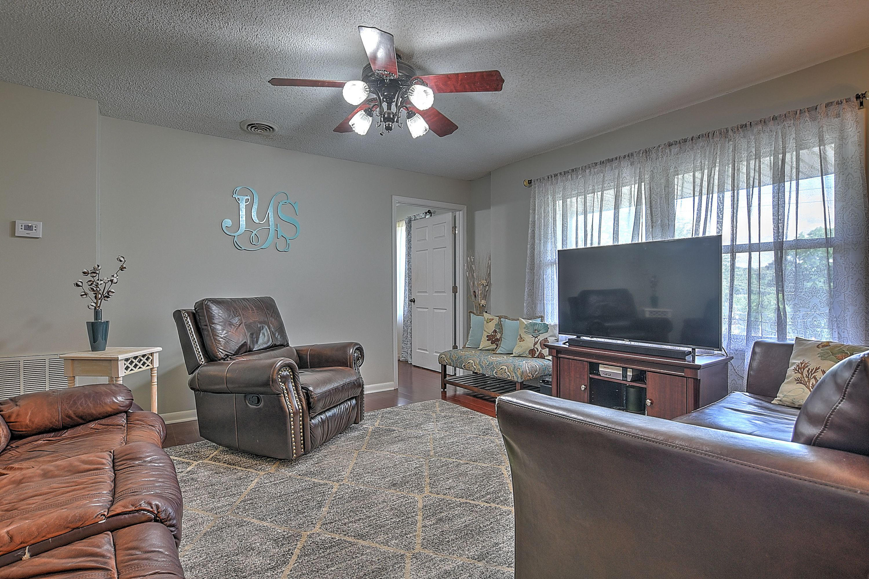 516 Foothills Road Kingsport, TN 37663 - Photo 3 of 33 516 Foothills-4