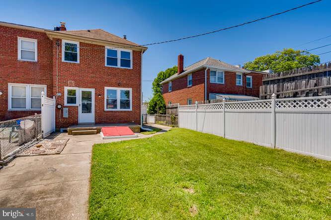 2713 Southbrook Road Baltimore, MD 21222 - Photo 26 of 26 ...to Sideyard ...safe for Children and Pets!