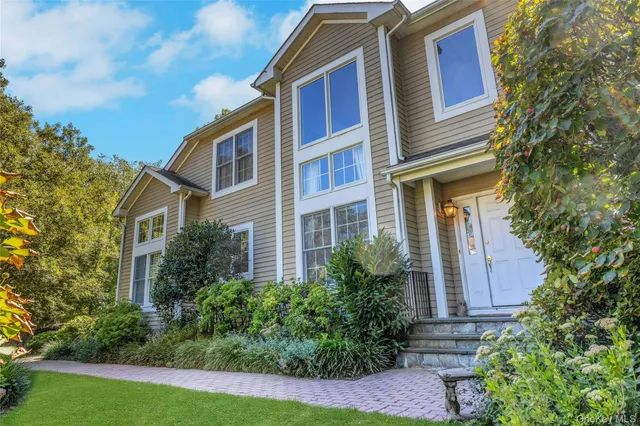 $1,305,000 | 30 Agnew Farm Road, Armonk, NY 10504