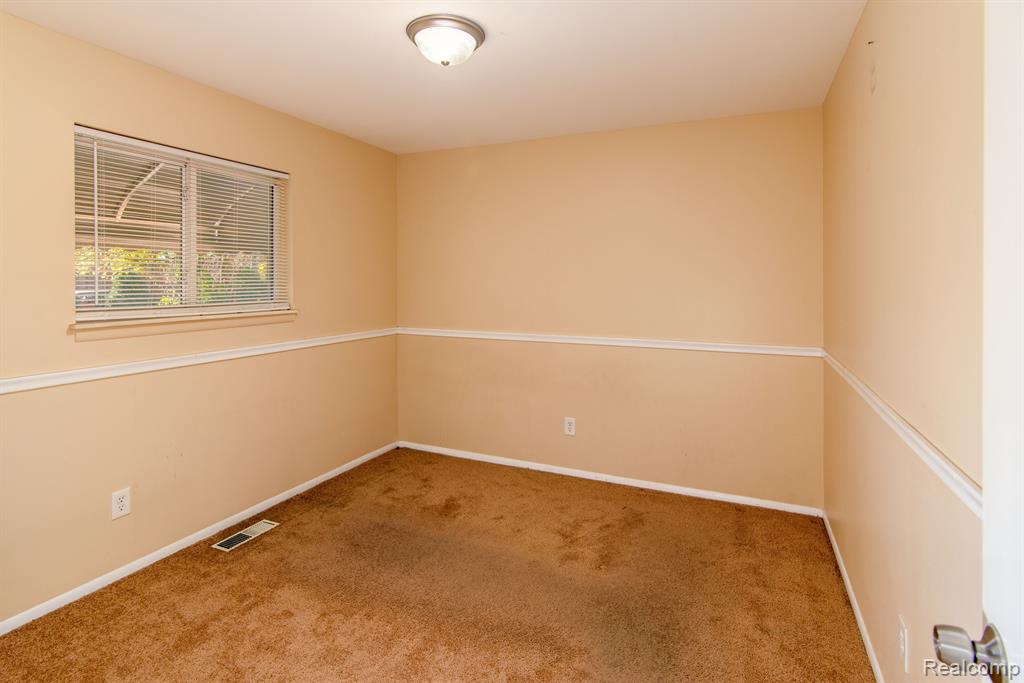 5156 East Eleven Mile Road Warren, MI 48091 - Photo 14 of 15 Gallery Image 14