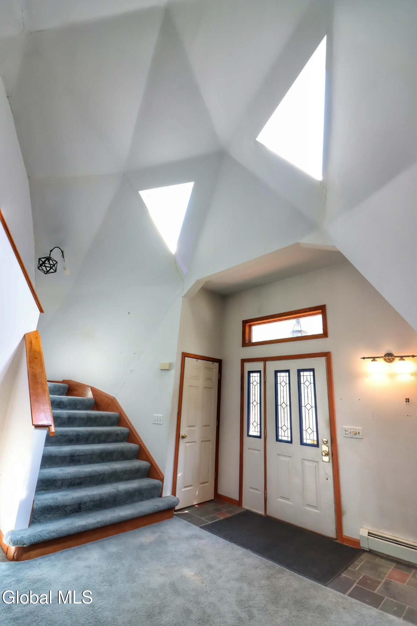 307 Irish Hill Road Berne, NY 12059 - Photo 3 of 79 att.3IfYf3FKby_f15DiXuemUHAVQ2L20eg4PmXi