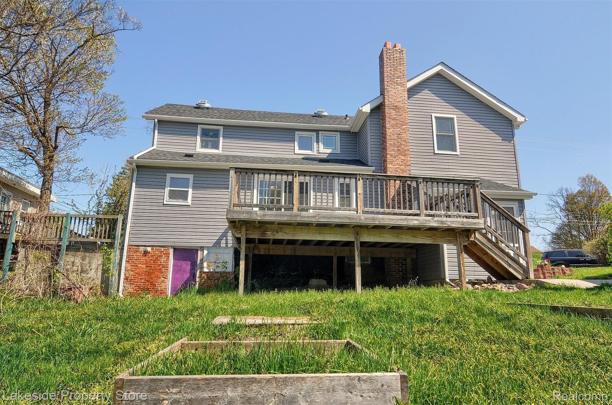 604 Main Street Fenton, MI 48430 - Photo 18 of 19 29-Rear.jpg