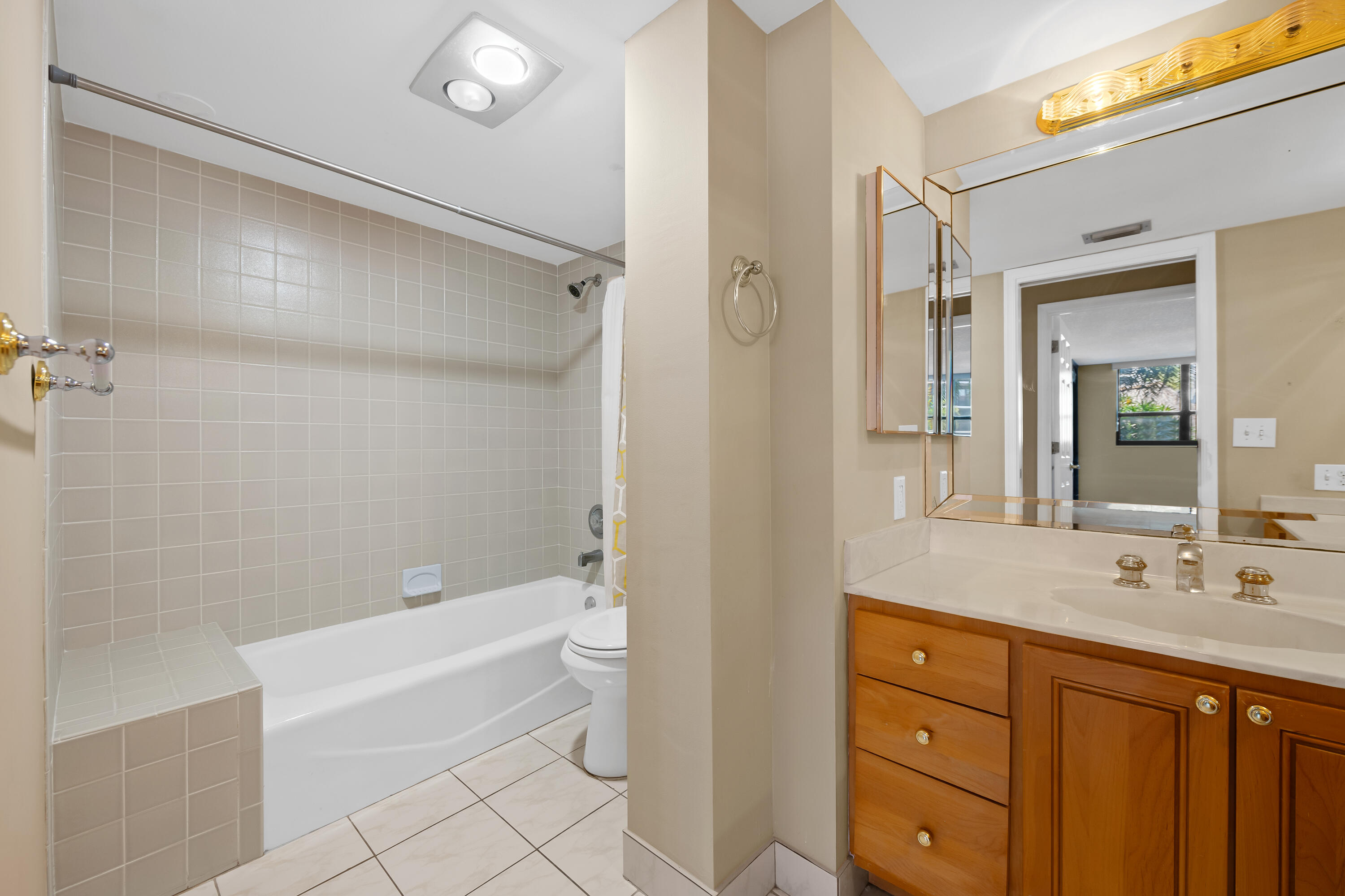 800 Jeffery Street, Unit 103 Boca Raton, FL 33487 - Photo 25 of 40 DSC_6549