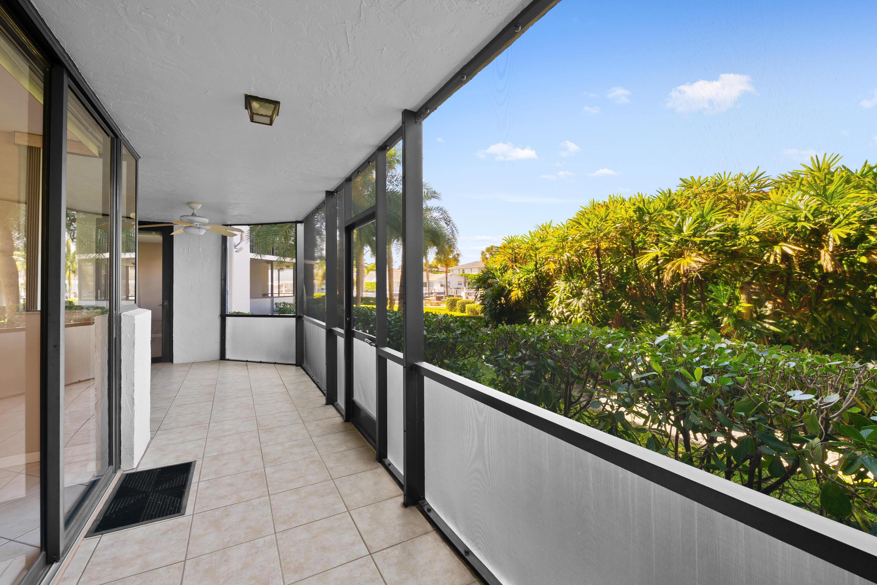 800 Jeffery Street, Unit 103 Boca Raton, FL 33487 - Photo 8 of 40 DSC_6624