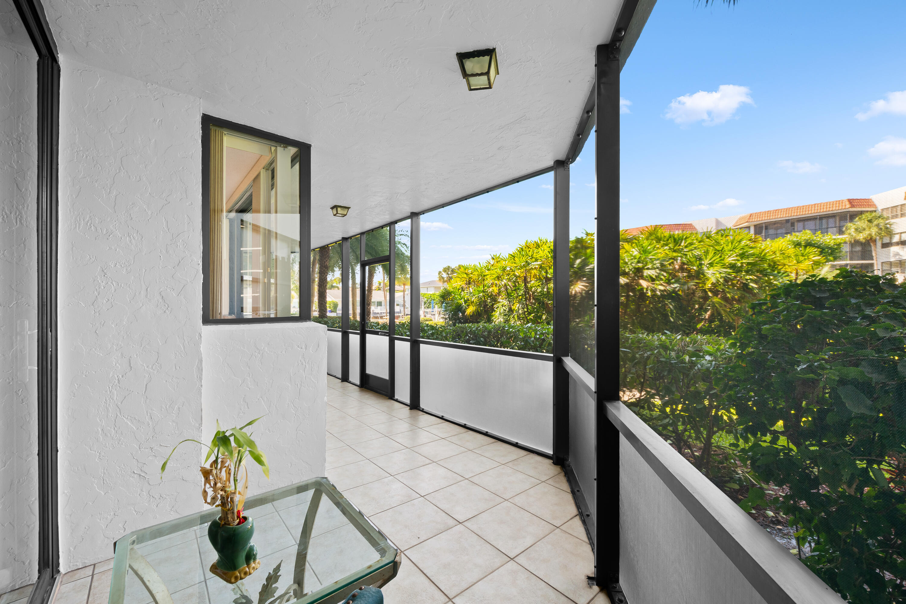 800 Jeffery Street, Unit 103 Boca Raton, FL 33487 - Photo 10 of 40 DSC_6618