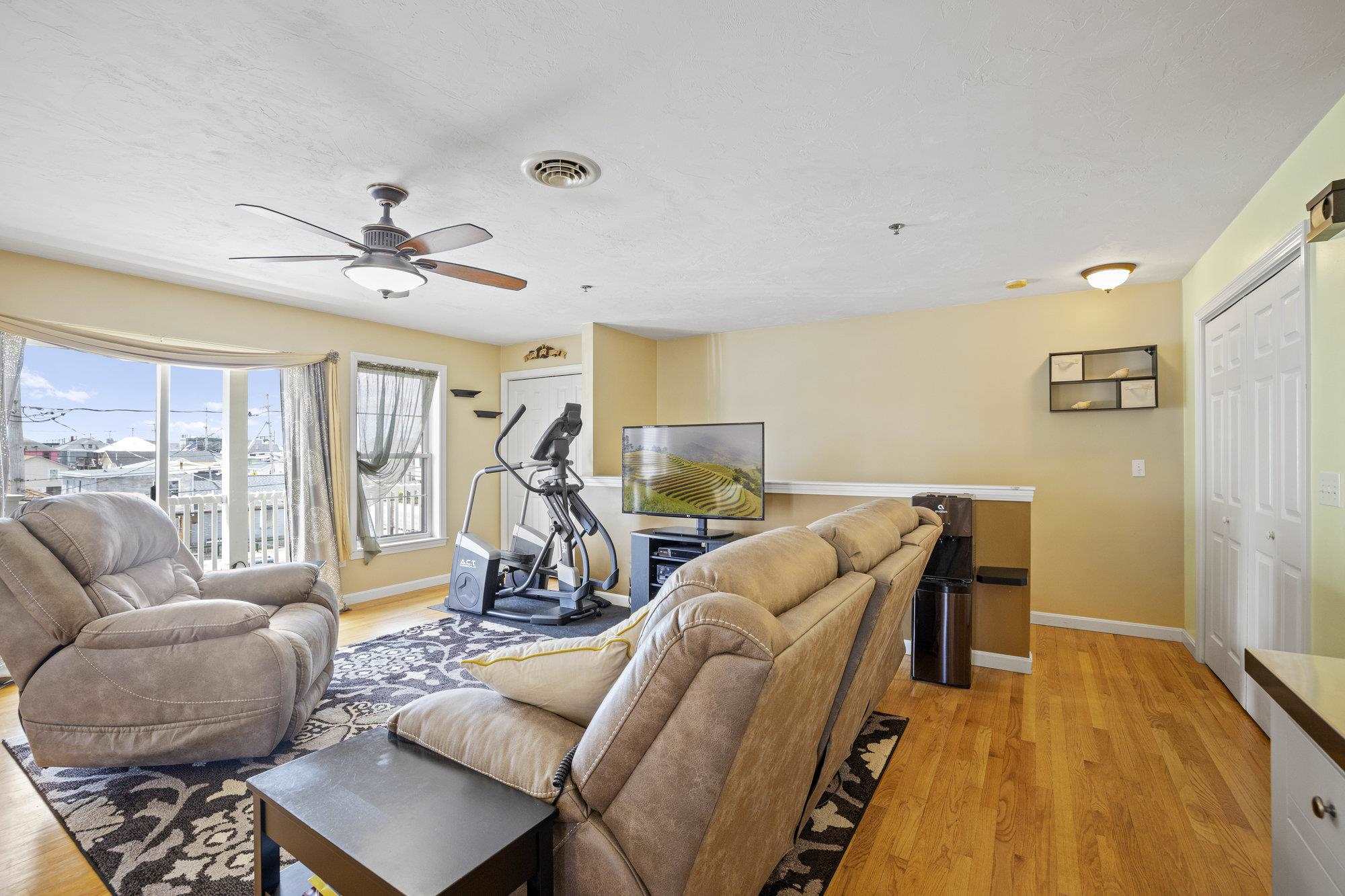 22 J Street, Unit 2 Hampton, NH 03842 - Photo 12 of 36 Gallery Image 12