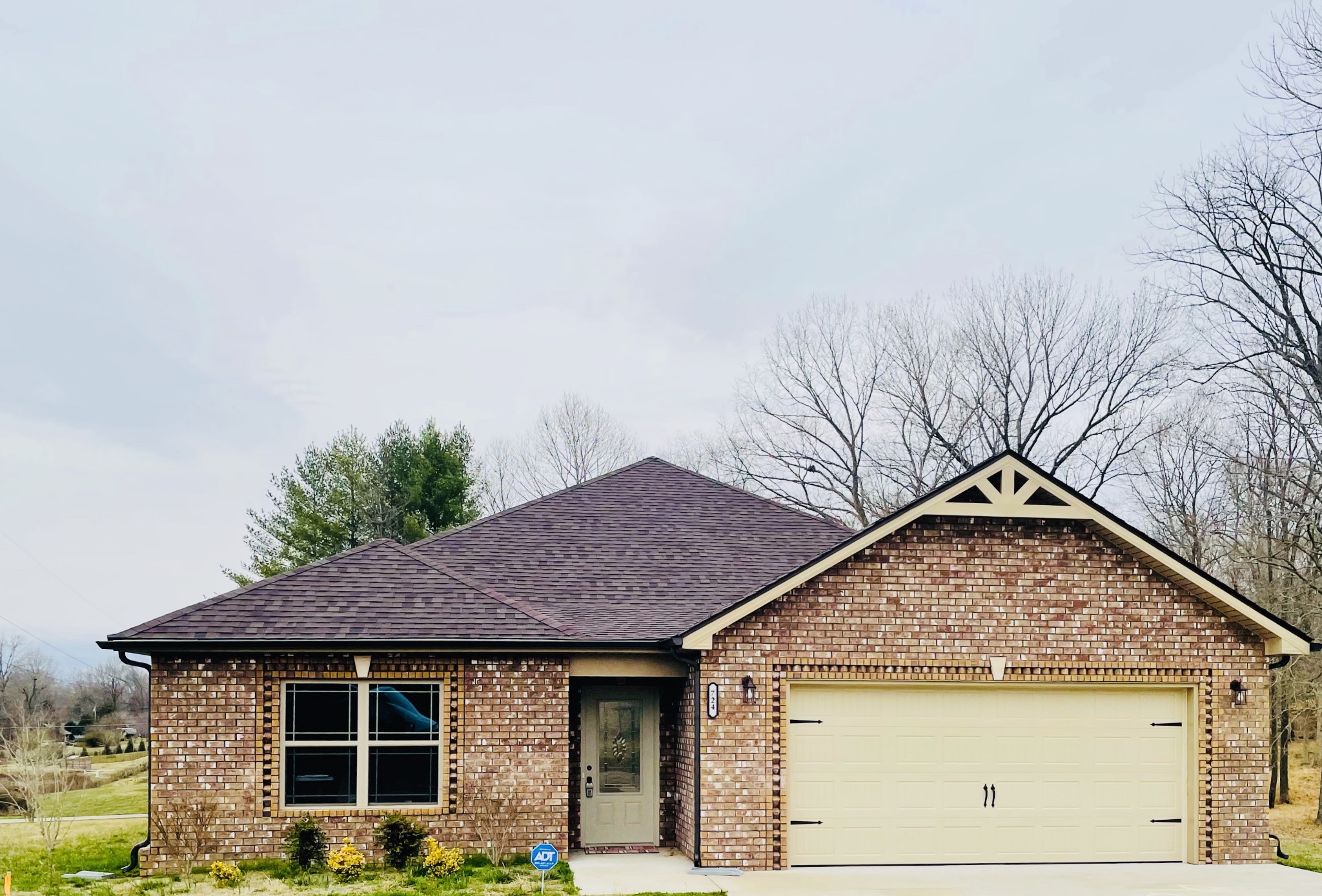 724 Salem Road Clarksville, TN 37040 - Photo 2 of 17 Gallery Image 2