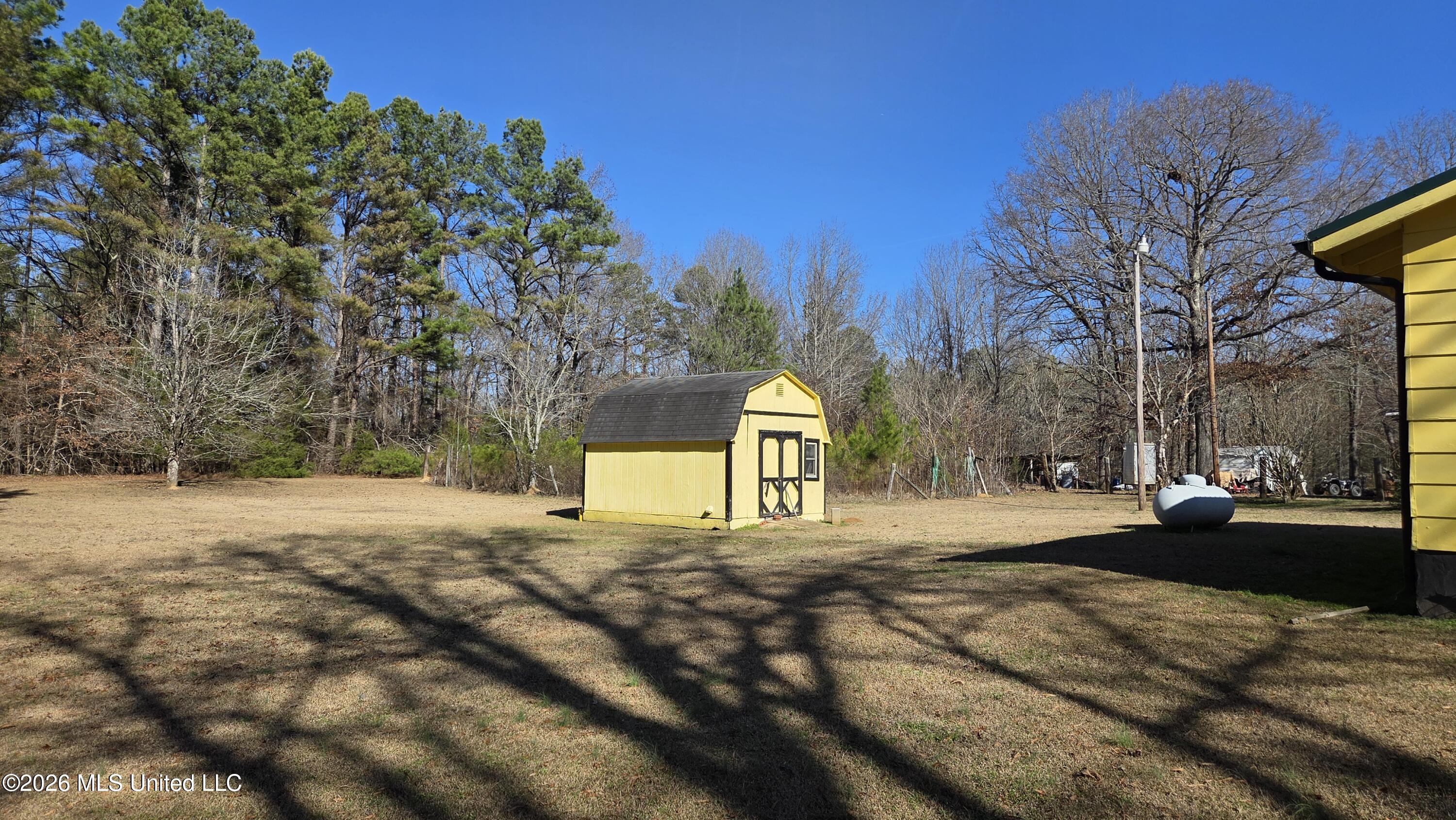 163 Waites Road Holly Springs, MS 38635 - Photo 4 of 15 20260101_121128