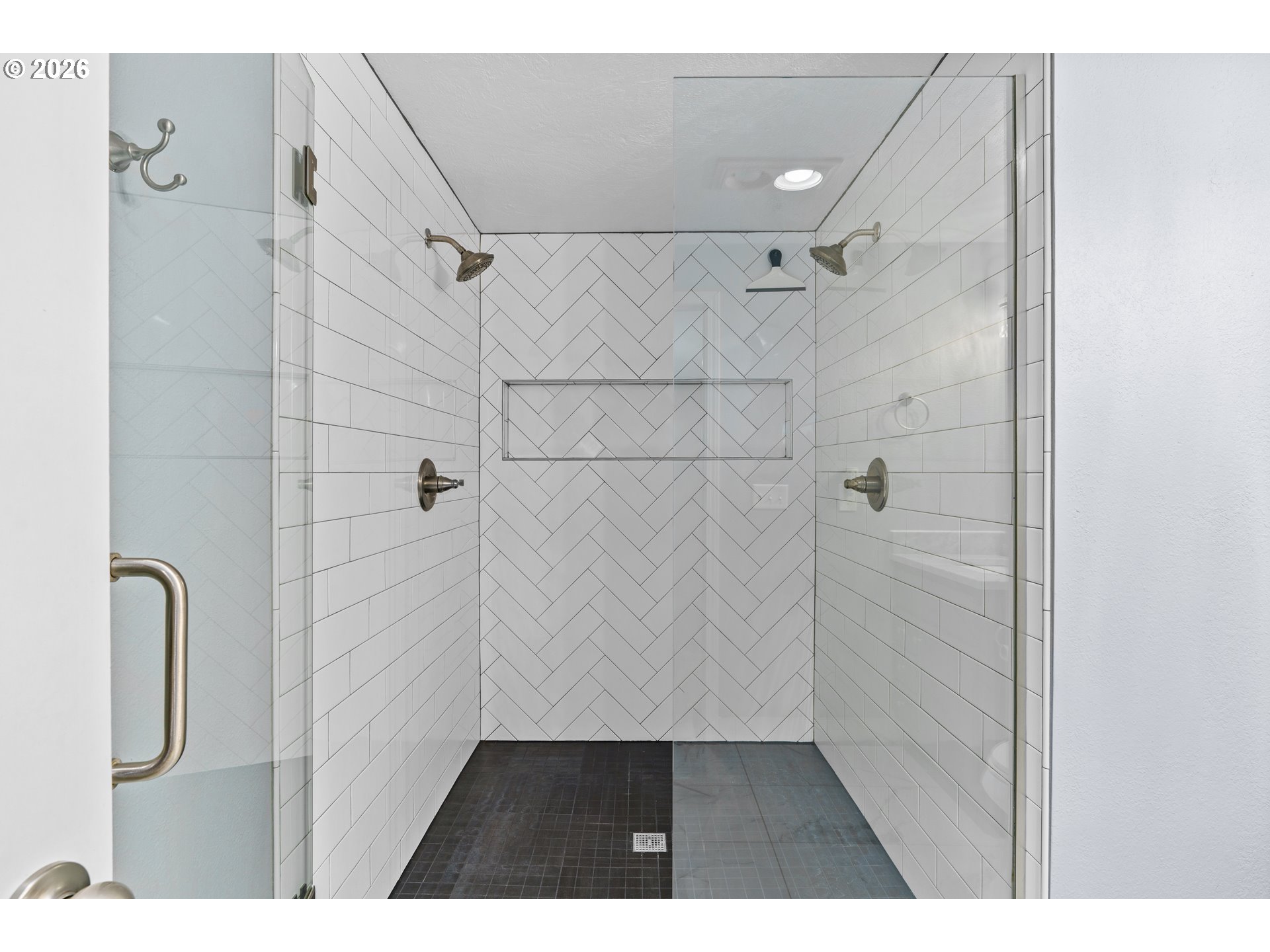 24705 Parkside Drive Veneta, OR 97487 - Photo 23 of 32