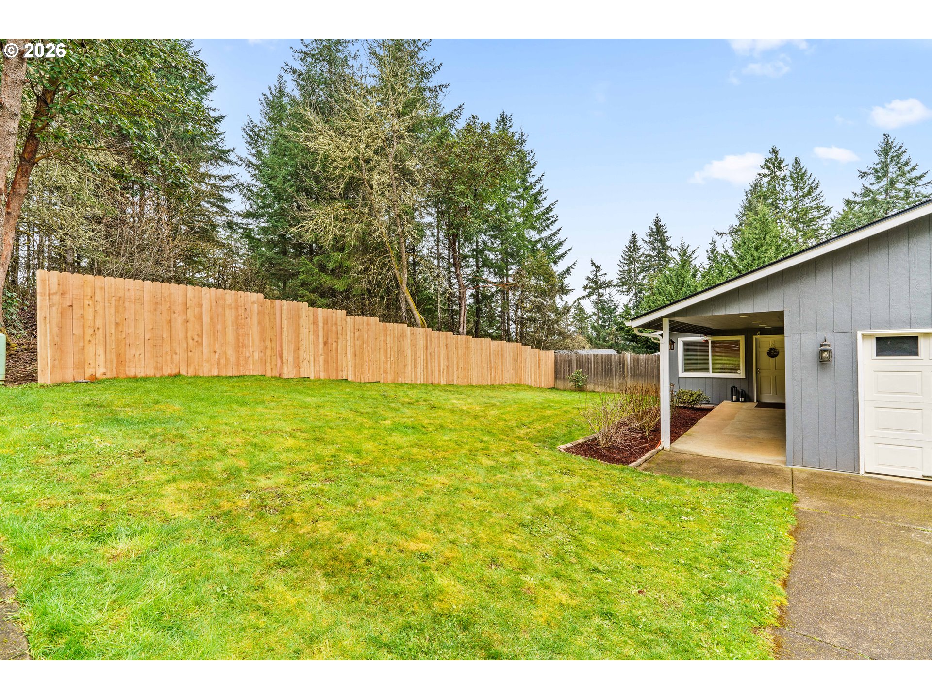 24705 Parkside Drive Veneta, OR 97487 - Photo 3 of 32