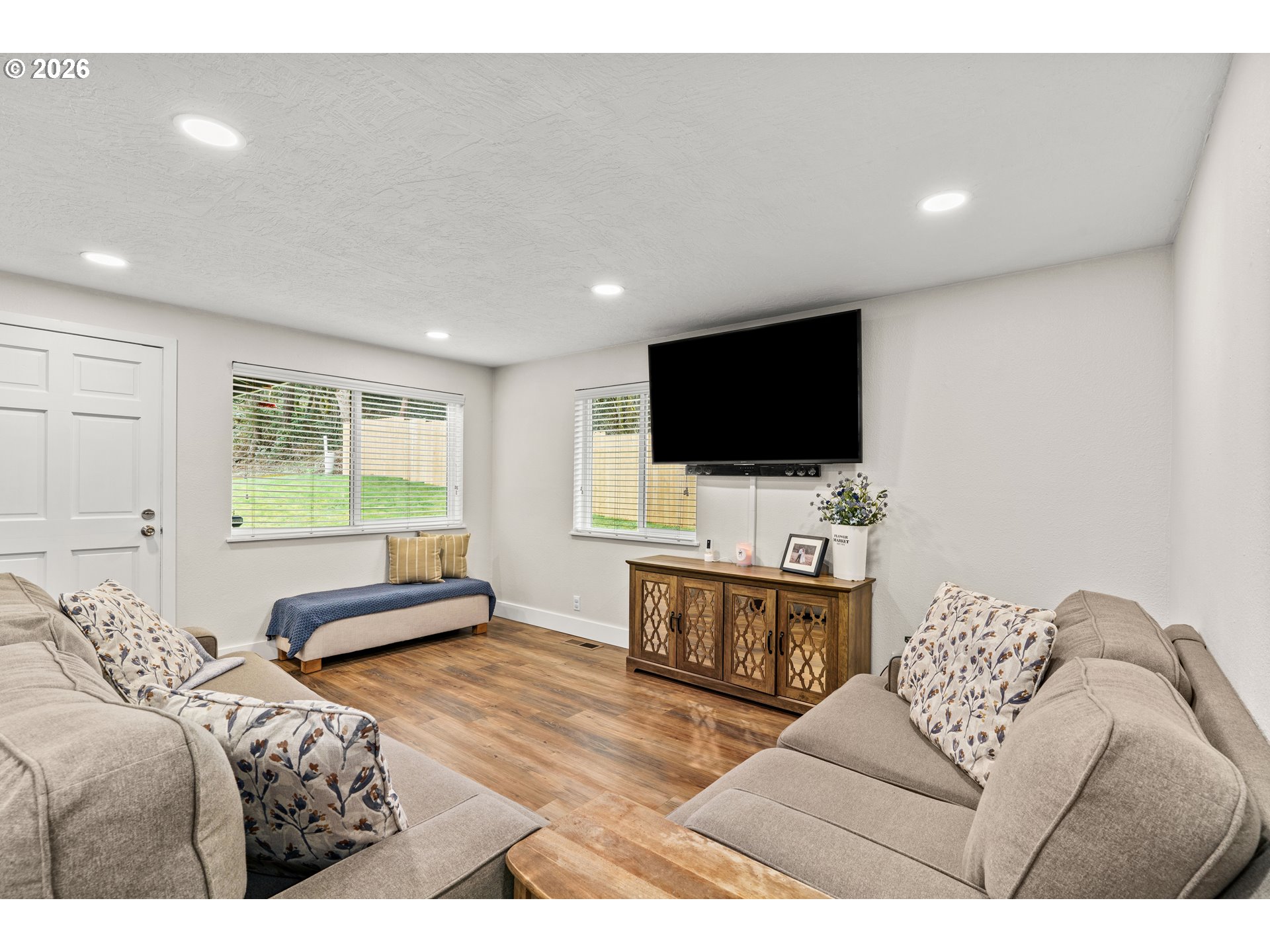 24705 Parkside Drive Veneta, OR 97487 - Photo 6 of 32