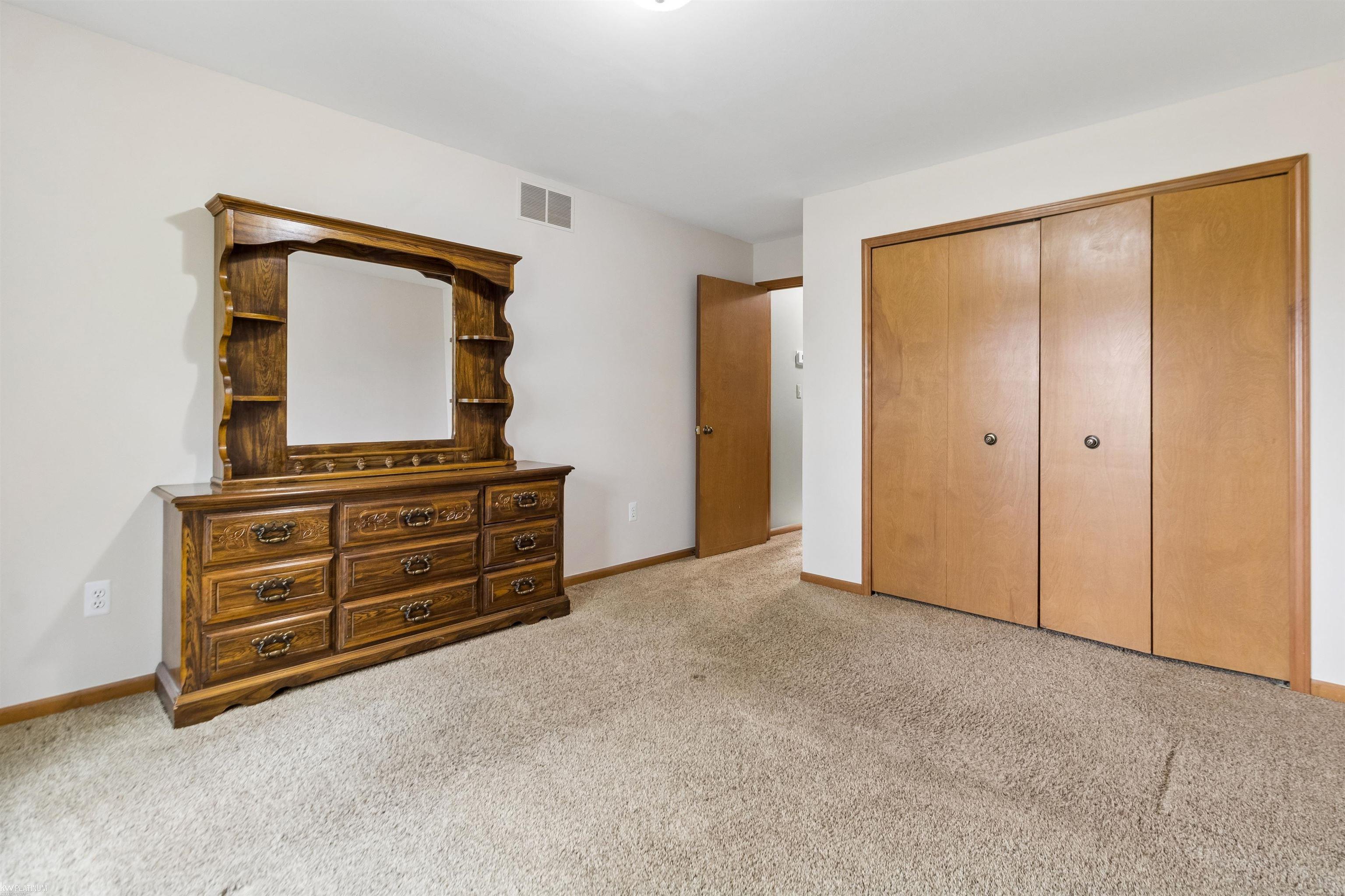 16231 Pine Ridge Drive North Fraser, MI 48026 - Photo 22 of 34