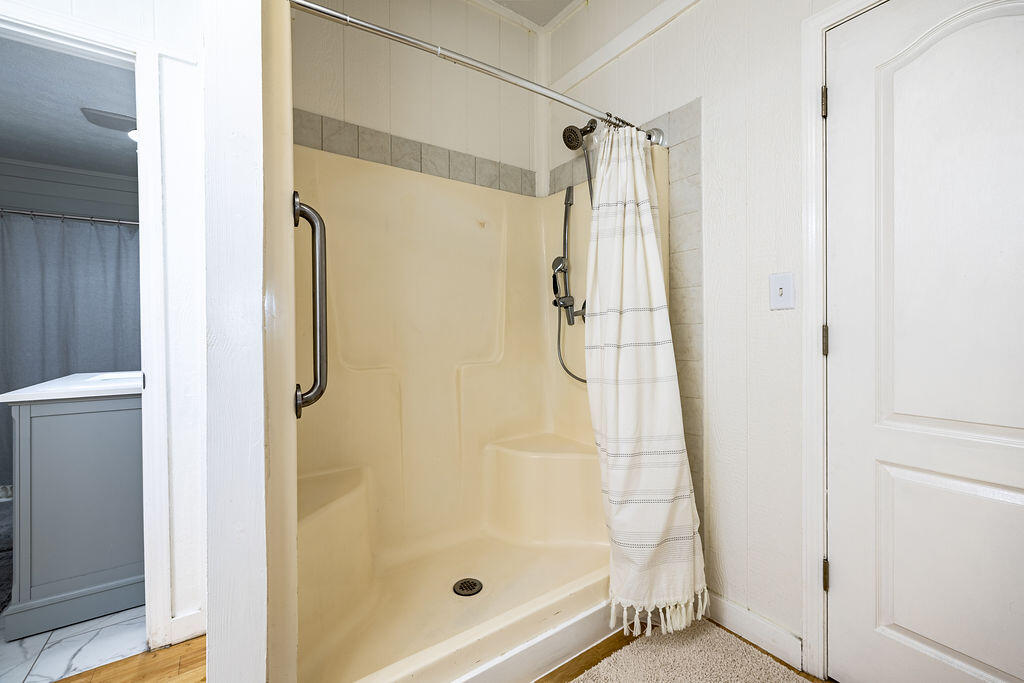 109 Seabreeze Circle Inlet Beach, FL 32461 - Photo 102 of 148 Bathroom1(4)