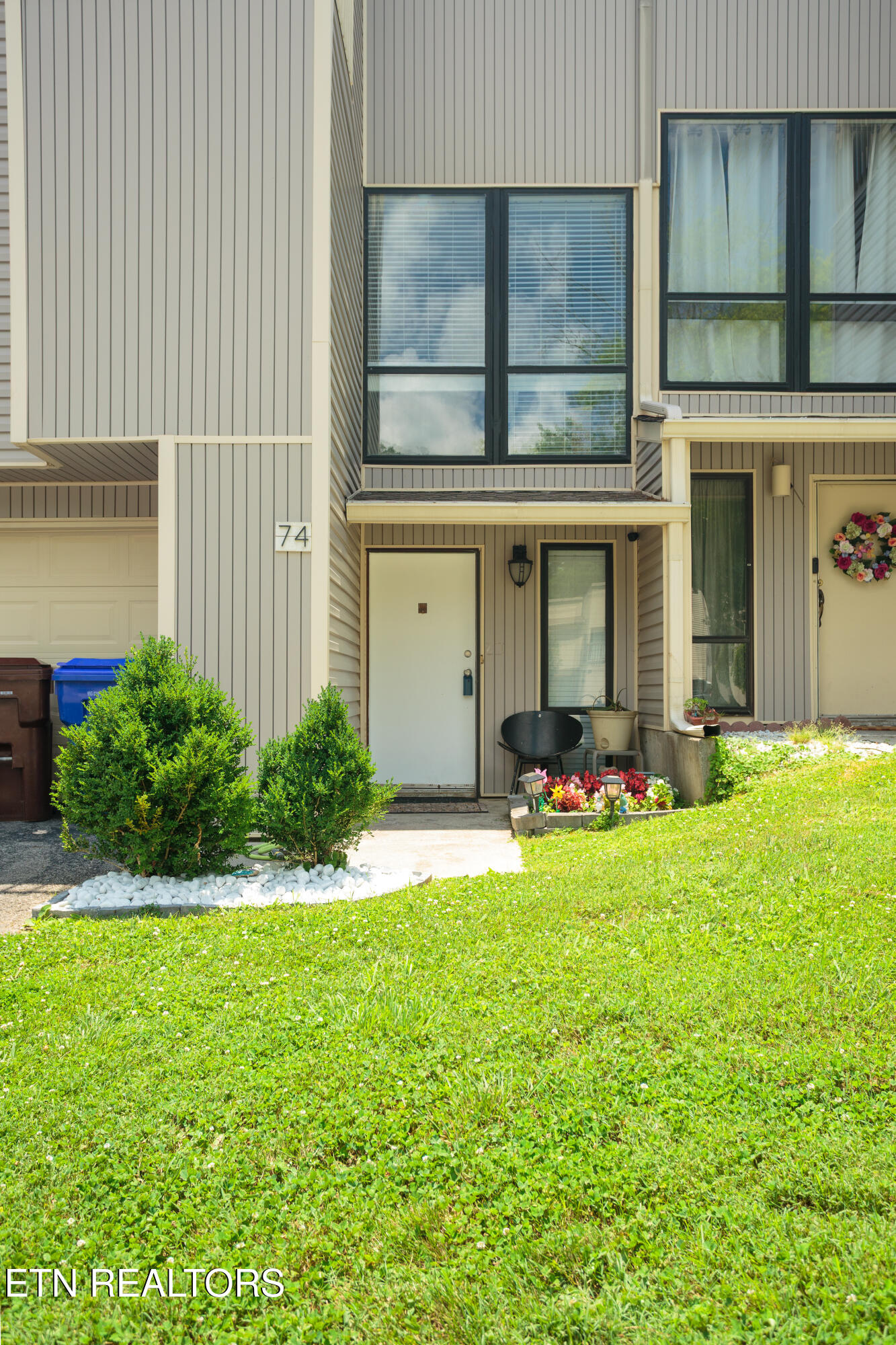 74 Valley Forge Drive Oak Ridge, TN 37830 - Photo 3 of 45 4Q2A0006-HDR