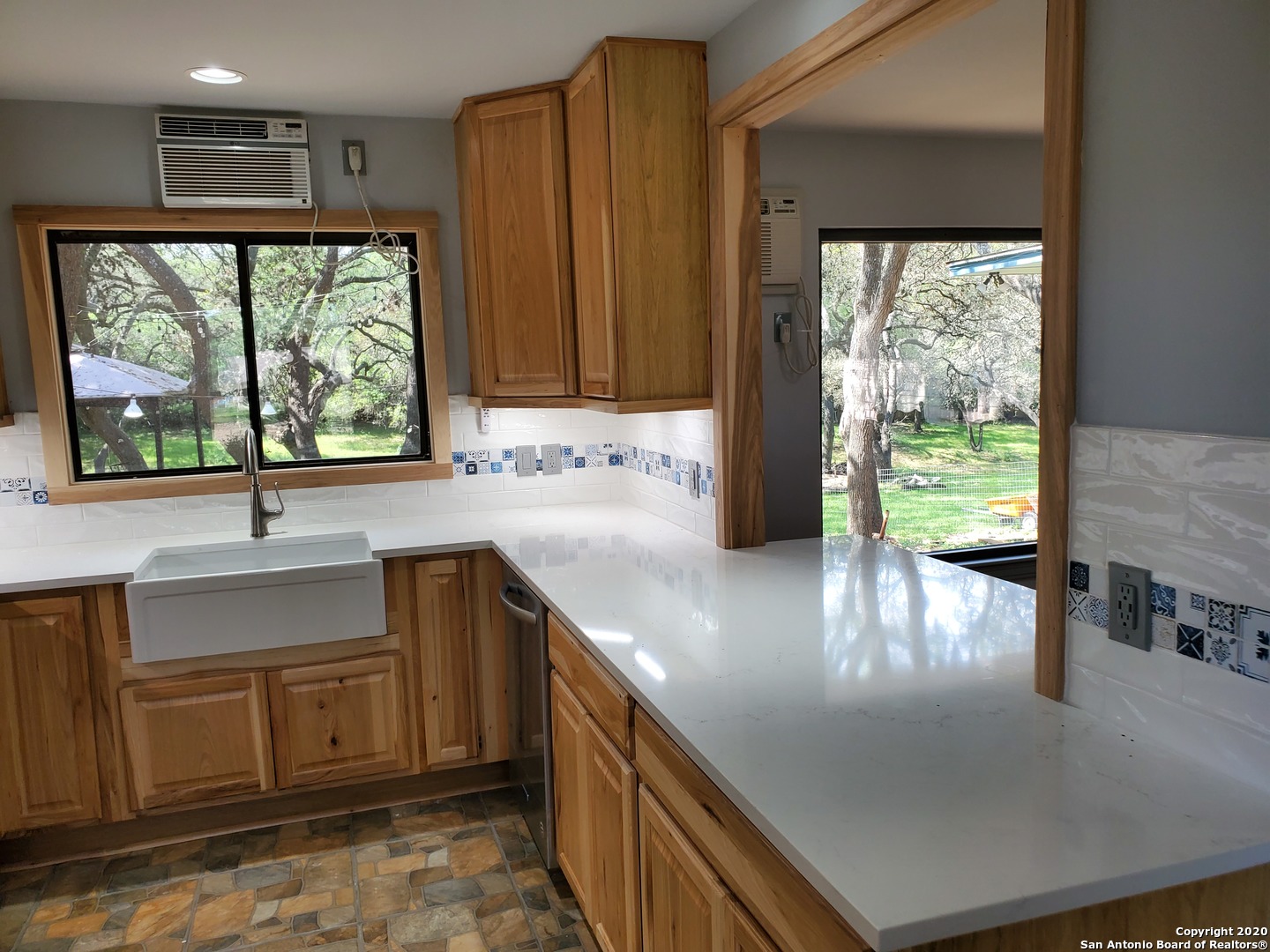 9115 Callaghan Road San Antonio, TX 78230 - Photo 5 of 26 Gallery Image 5