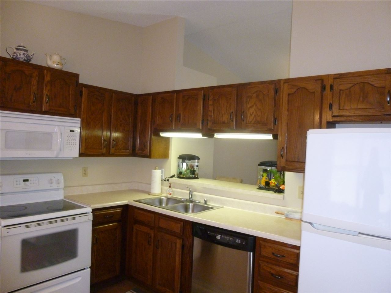300 East Mill Road Evansville, IN 47711 - Photo 14 of 36 Gallery Image 14
