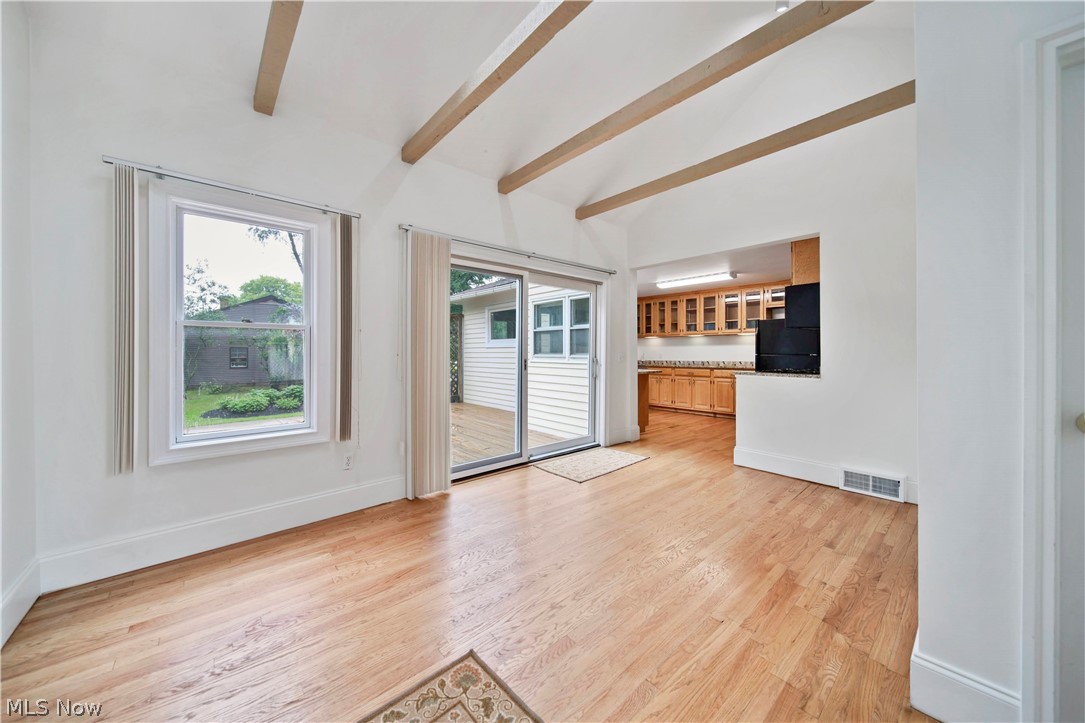 1927 Brainard Road Cleveland, OH 44124 - Photo 7 of 30