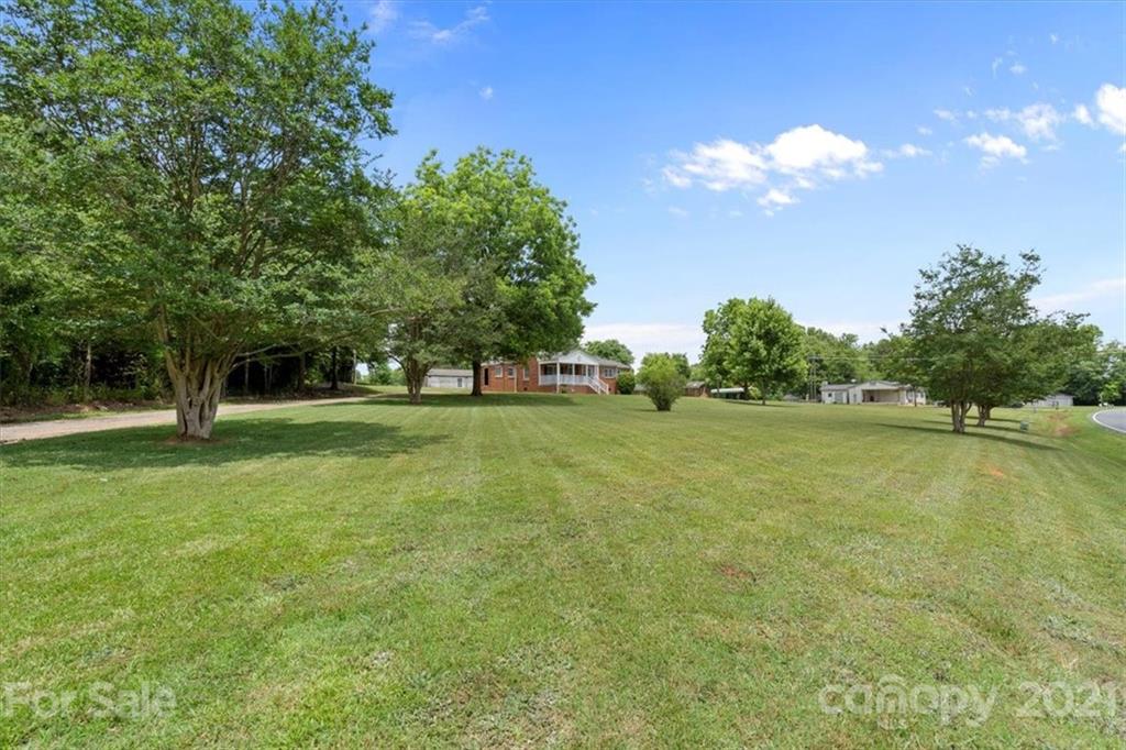 2706 South Post Road Shelby, NC 28152 - Photo 2 of 31 Gallery Image 2