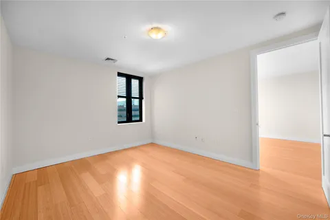 $435,000 | 701 Ridge Hill Boulevard, Unit 11N, Yonkers, NY 10710