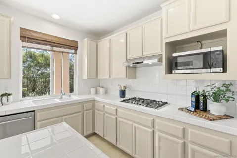 $2,495,000 | 3993 Via Cangrejo, San Diego, CA 92130