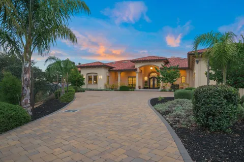 $6,799,000 | 5 Winding Oaks Drive, Pleasanton, CA 94566