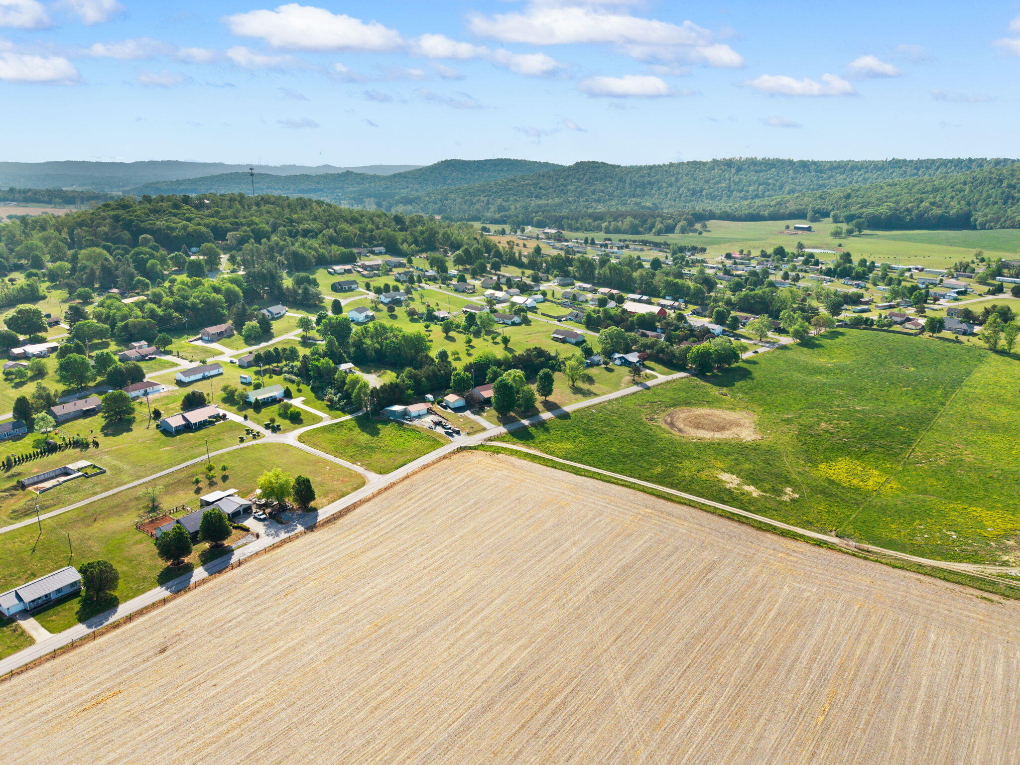 298 Forest Ridge Road Bronston, KY 42518 - Photo 86 of 96 21-web-or-mls-DJI_20260424095701_0057_D