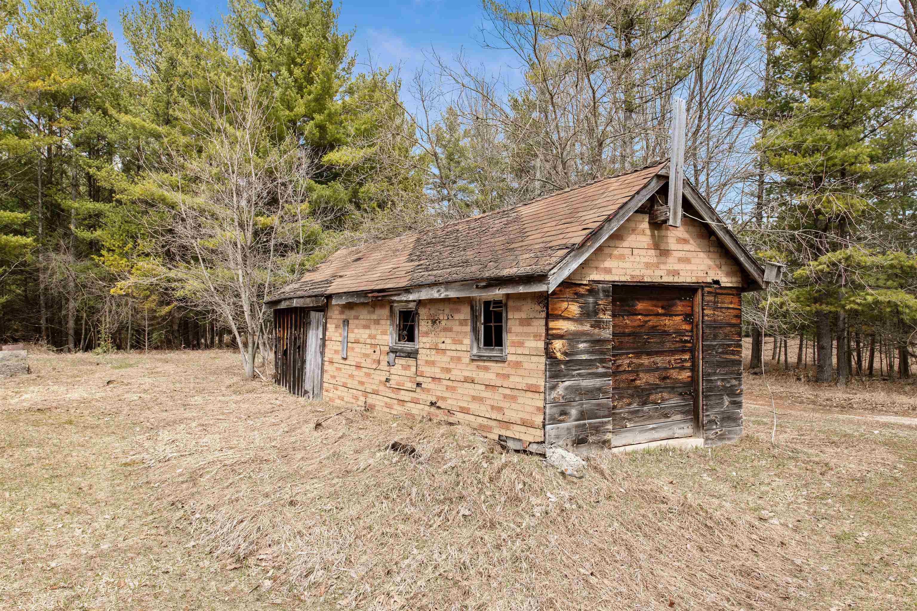 W3702 Chartre Road Stephenson, MI 49887 - Photo 5 of 36