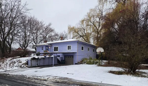 $479,750 | 615 North Washington Street, Moscow, ID 83843