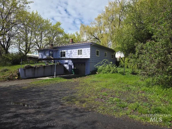 $449,000 | 615 North Washington Street, Moscow, ID 83843