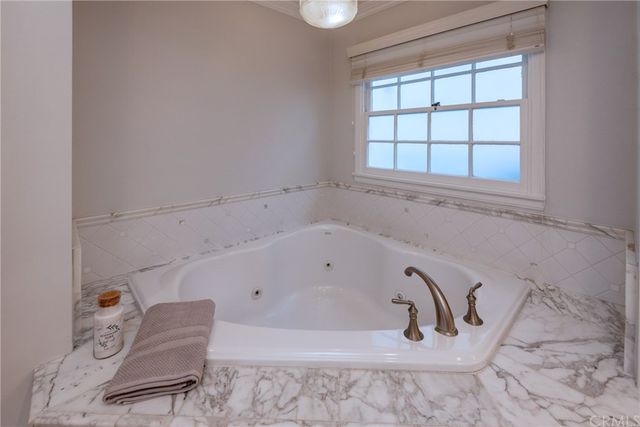 $2,850,000 | 3012 North Poinsettia Avenue, Manhattan Beach, CA 90266