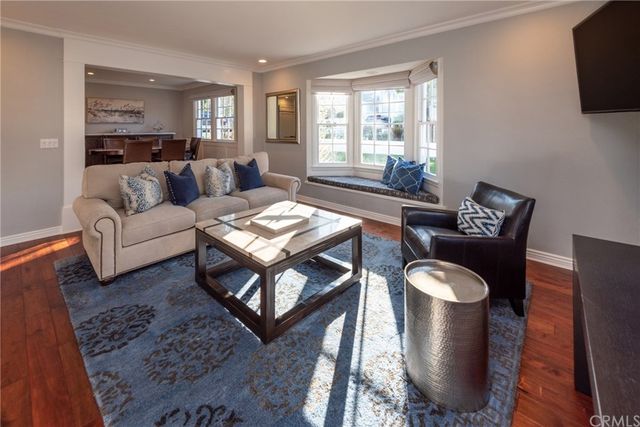 $2,850,000 | 3012 North Poinsettia Avenue, Manhattan Beach, CA 90266