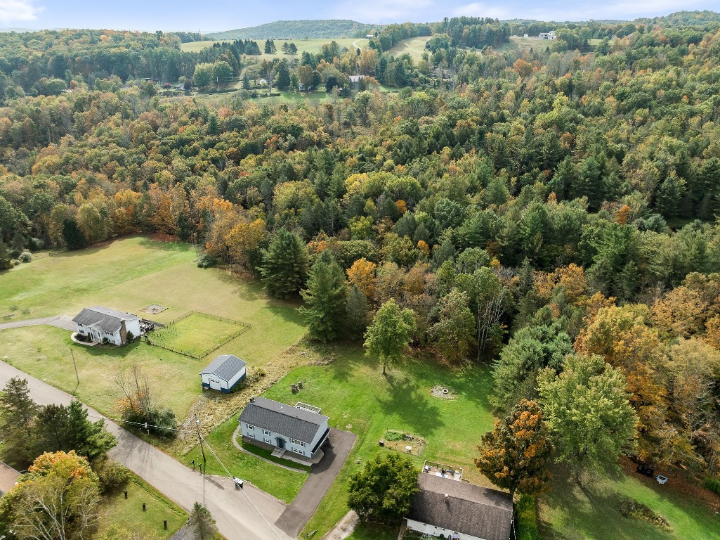 633 Echo Road Vestal, NY 13850 - Photo 8 of 35 Gallery Image 8