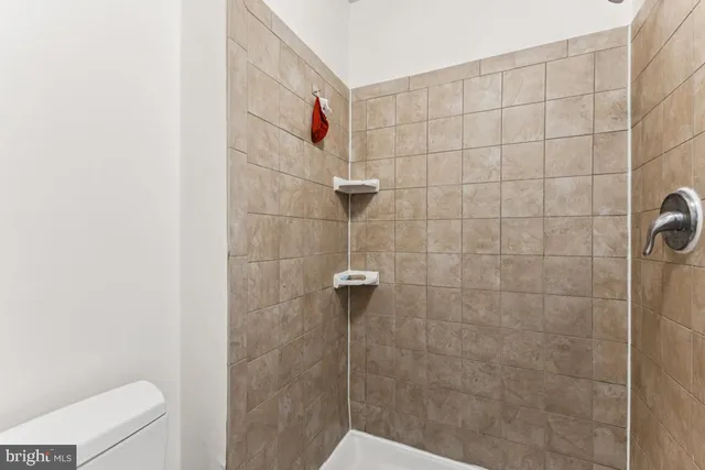 $574,900 | 10255 Braddock Road, Fairfax, VA 22032